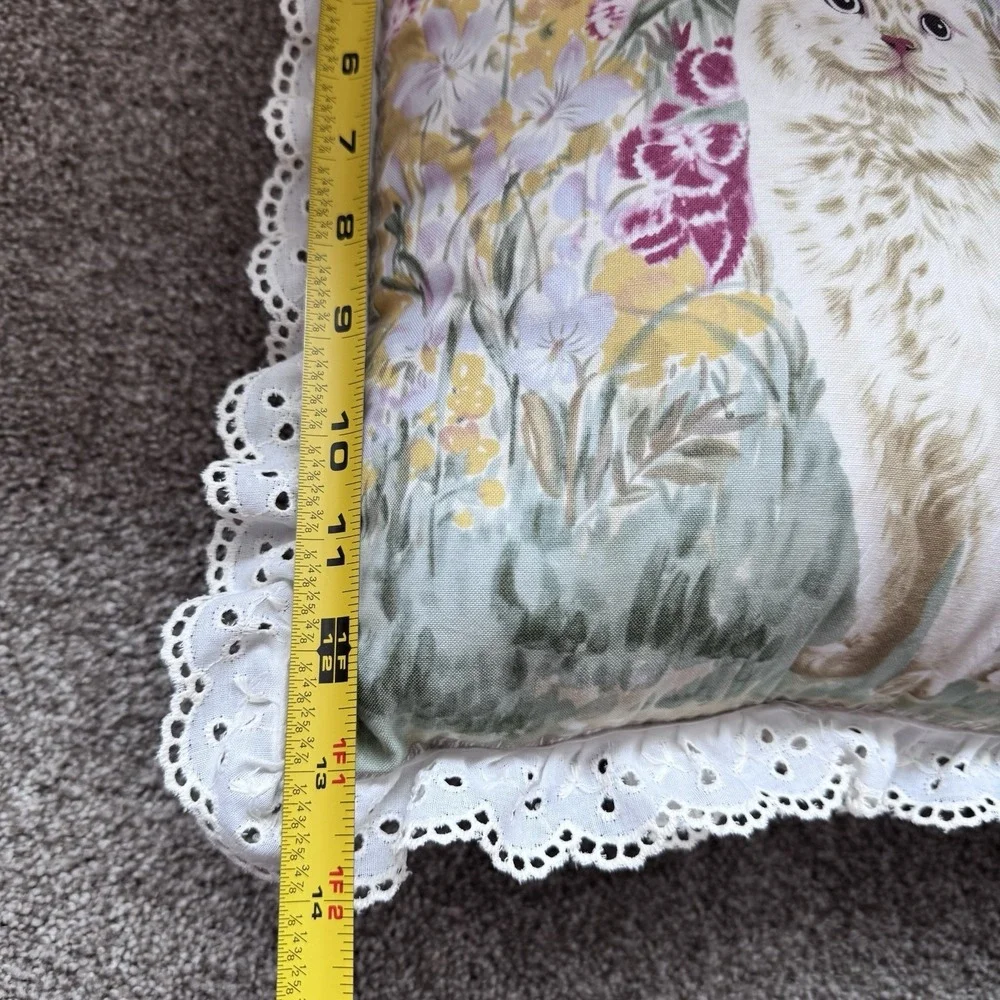 VTG Kitty Cat‎ Floral Pillow Lace Trim Pastels Cottage Country Rustic Farmhouse